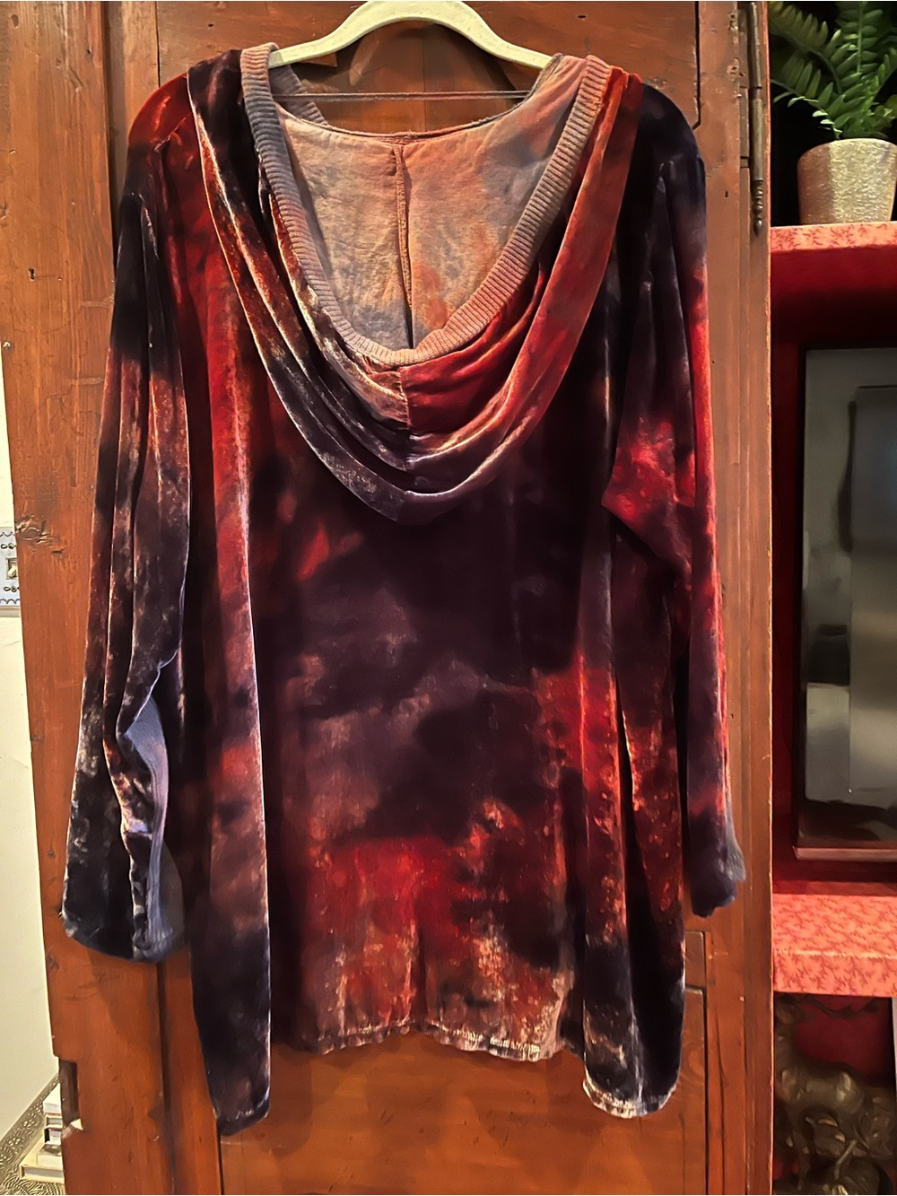 Johnny Was Velvet Tie-Dye Hoodie Tunic in Burgundy and Rust - Picture 2 of 3